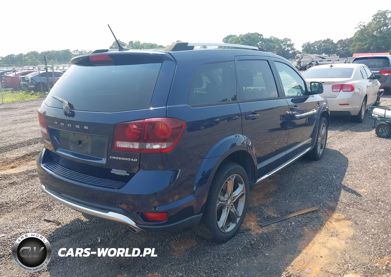 2017 Dodge Journey Crossroad Plus VIN:3C4PDCGG8HT705537 - 4