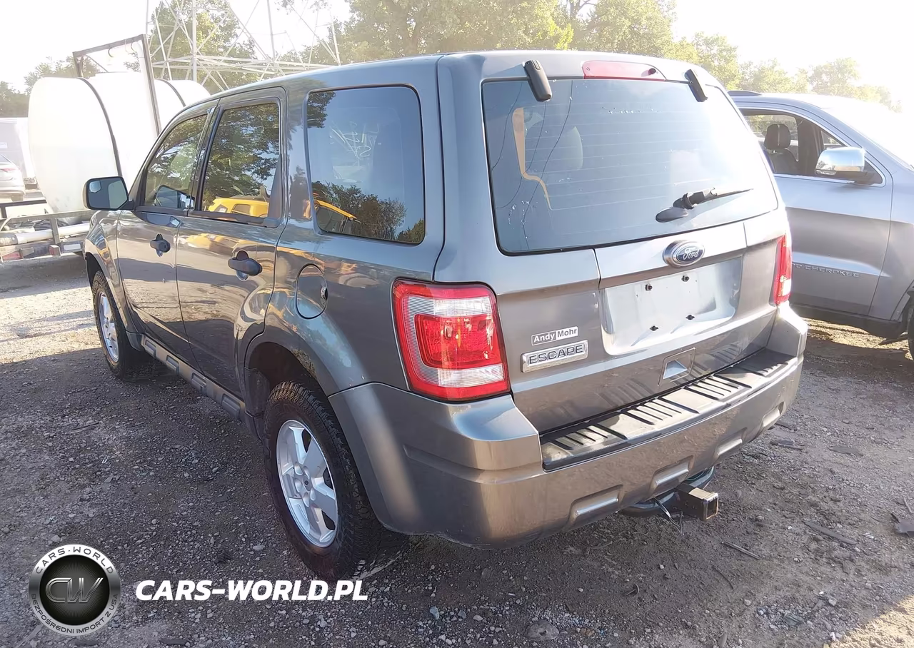 2012 Ford Escape Xls VIN:1FMCU0C77CKA04934 - 3