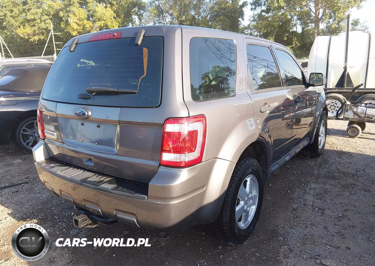 2012 Ford Escape Xls VIN:1FMCU0C77CKA04934 - 4