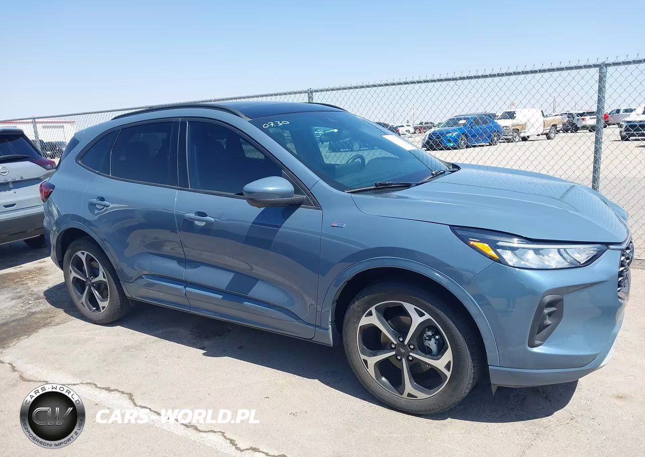 2023 Ford Escape St-Line Select VIN:1FMCU9NA4PUB36590 - 13