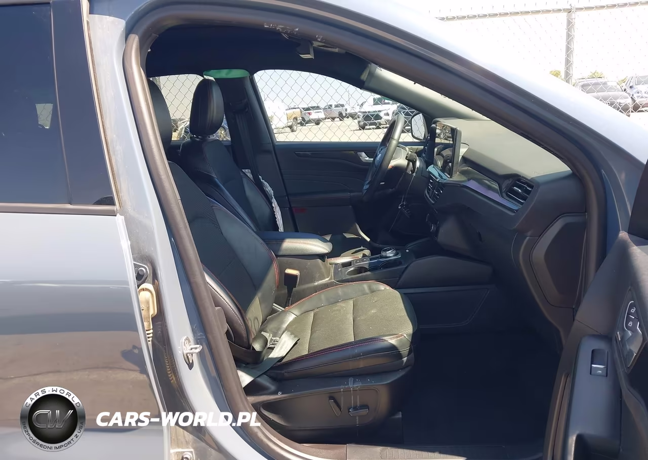 2023 Ford Escape St-Line Select VIN:1FMCU9NA4PUB36590 - 5
