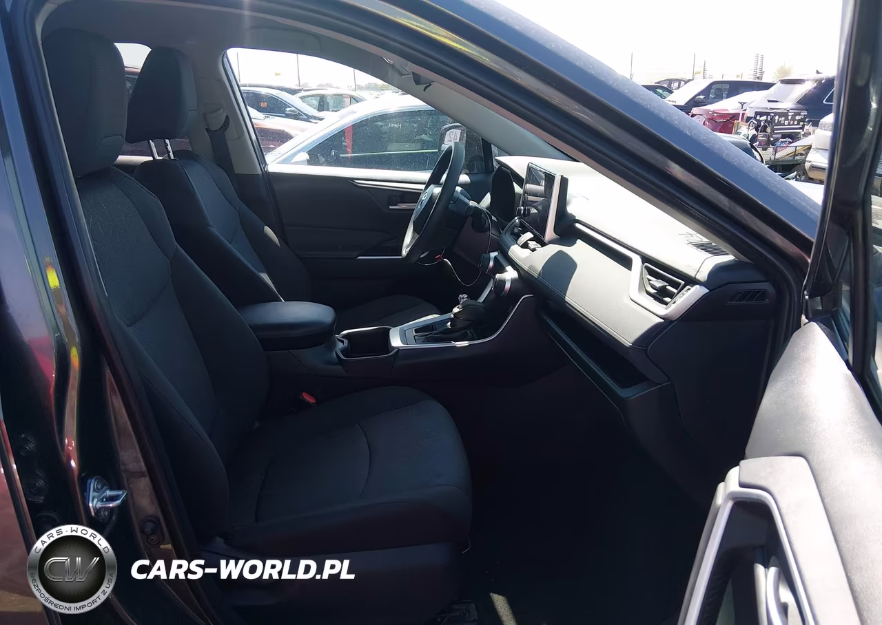 2025 Toyota Rav4 Xle VIN:2T3P1RFV0SC547384 - 5