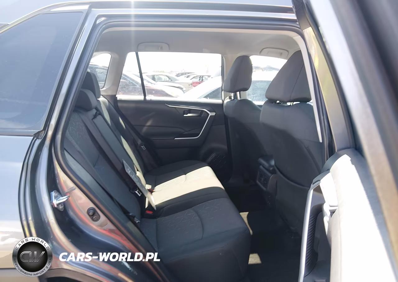 2025 Toyota Rav4 Xle VIN:2T3P1RFV0SC547384 - 8
