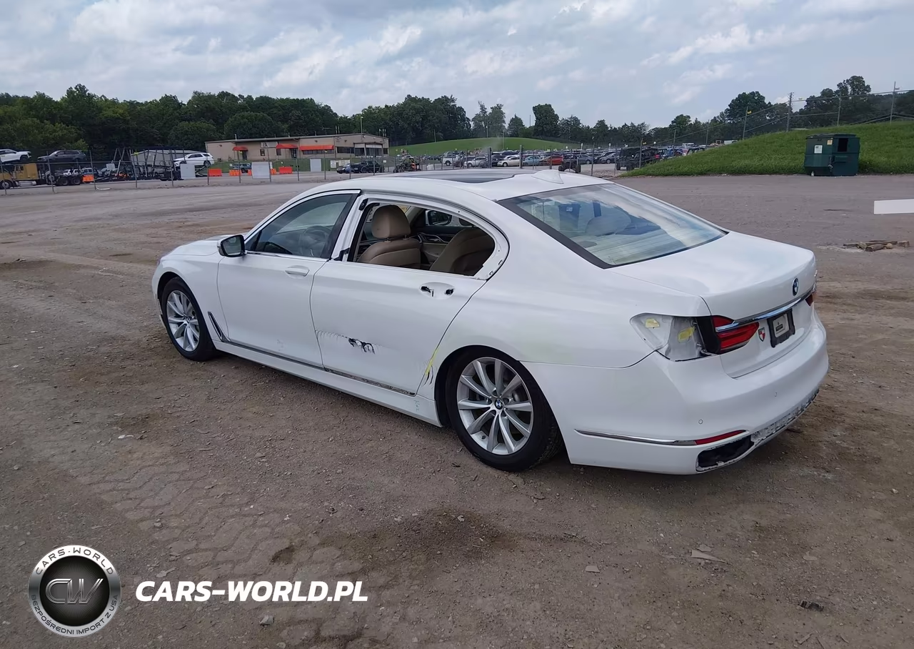 2017 BMW 740I VIN:WBA7E2C50HG740411 - 3