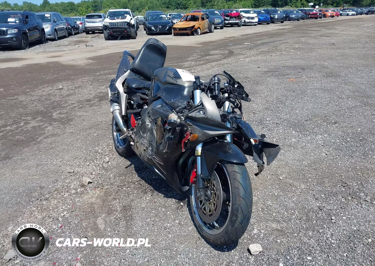 2003 Honda Cbr900 Rr – zdjęcie 1 z 11