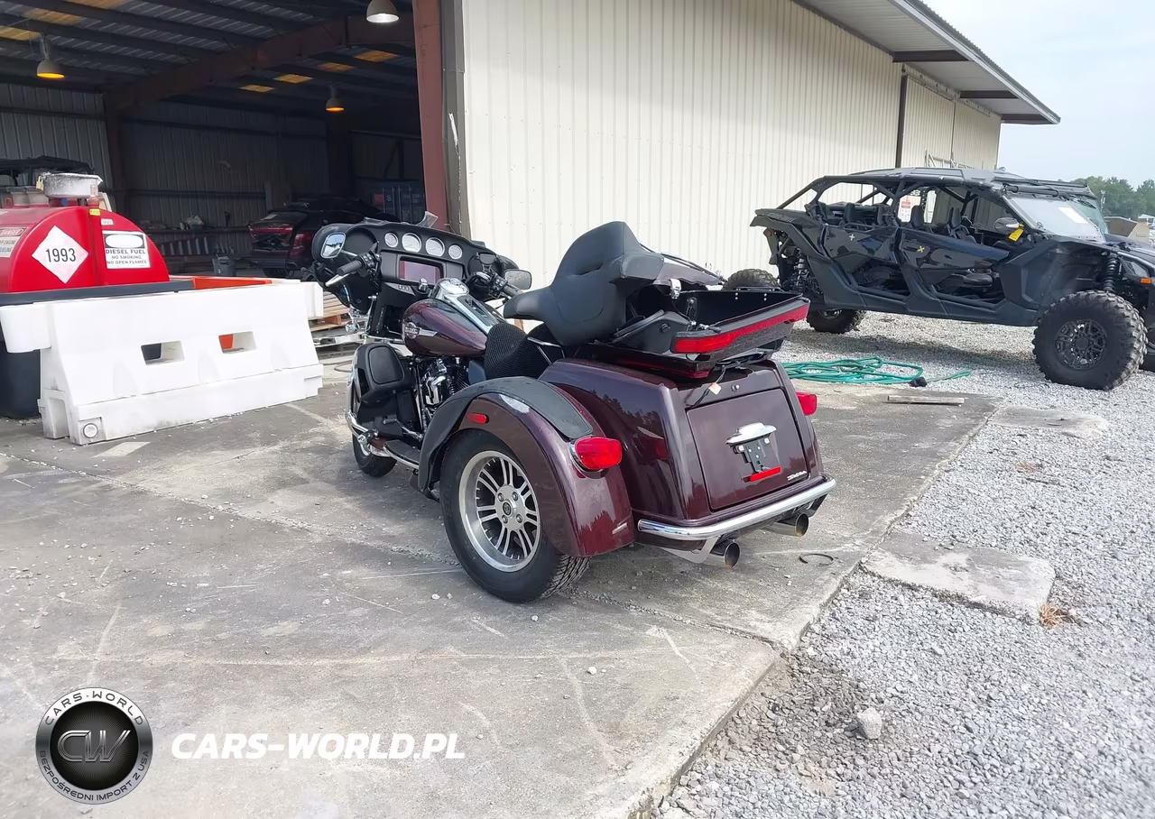 2022 Harley-Davidson Flhtcutg VIN:1HD1MAF16NB858226 - 3