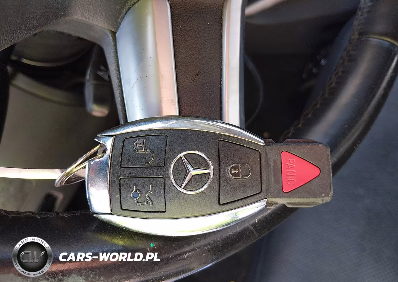2012 Mercedes-Benz Gl 550 4Matic VIN:4JGBF8GE6CA778045 - 11