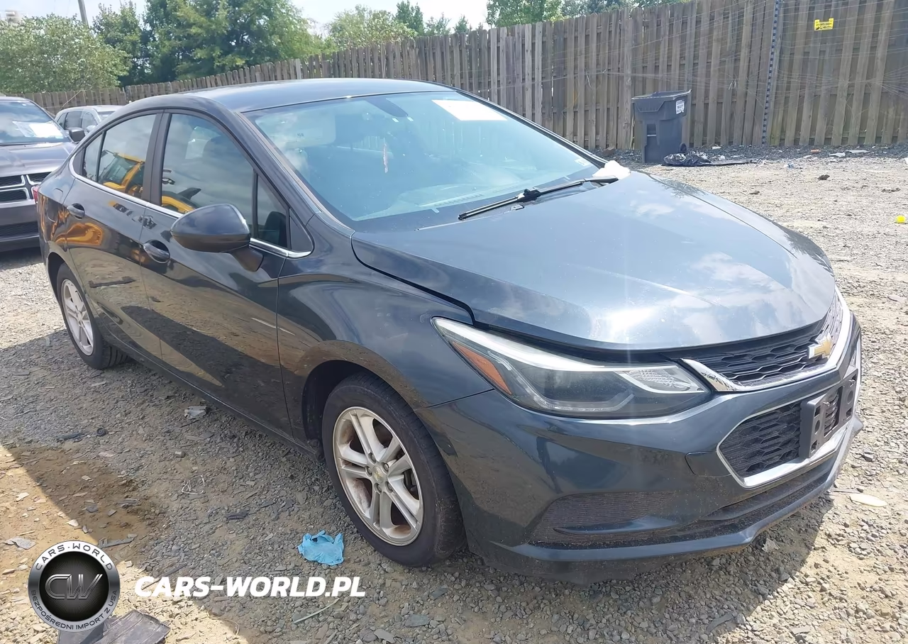 2018 Chevrolet Cruze Lt Auto – zdjęcie 1 z 15