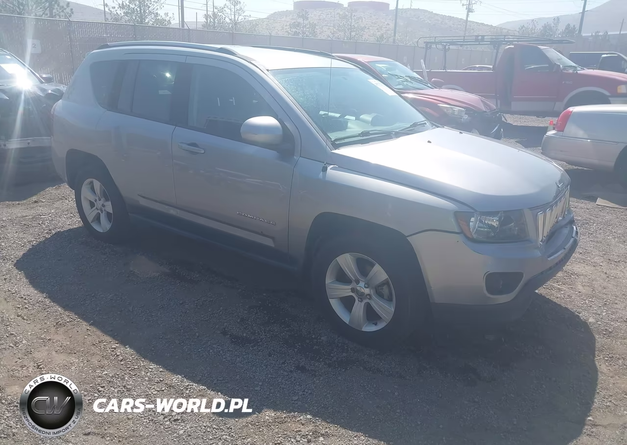 2016 Jeep Compass Latitude – zdjęcie 1 z 15