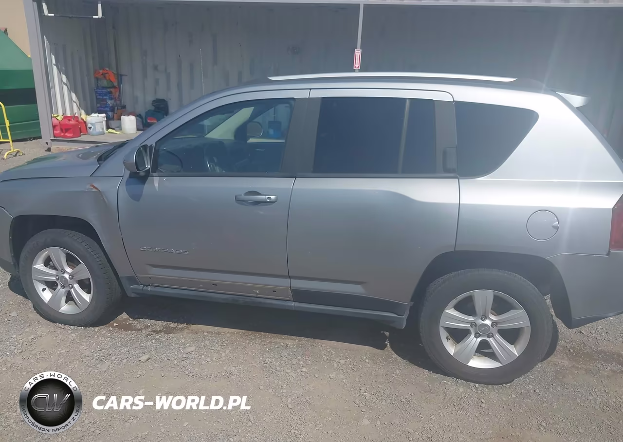2016 Jeep Compass Latitude VIN:1C4NJDEB6GD780948 - 13