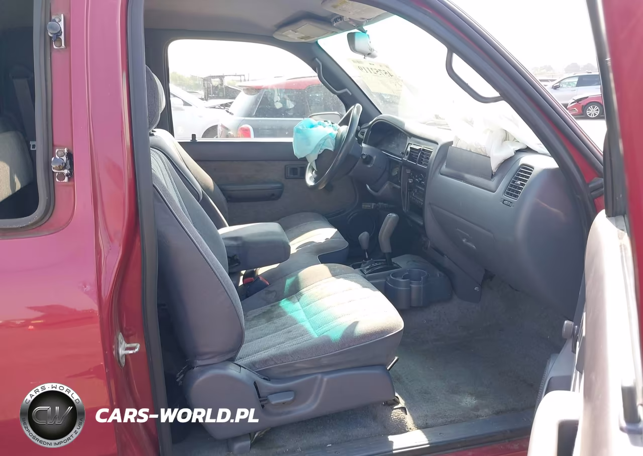 1999 Toyota Tacoma VIN:4TAWM72N5XZ505341 - 5