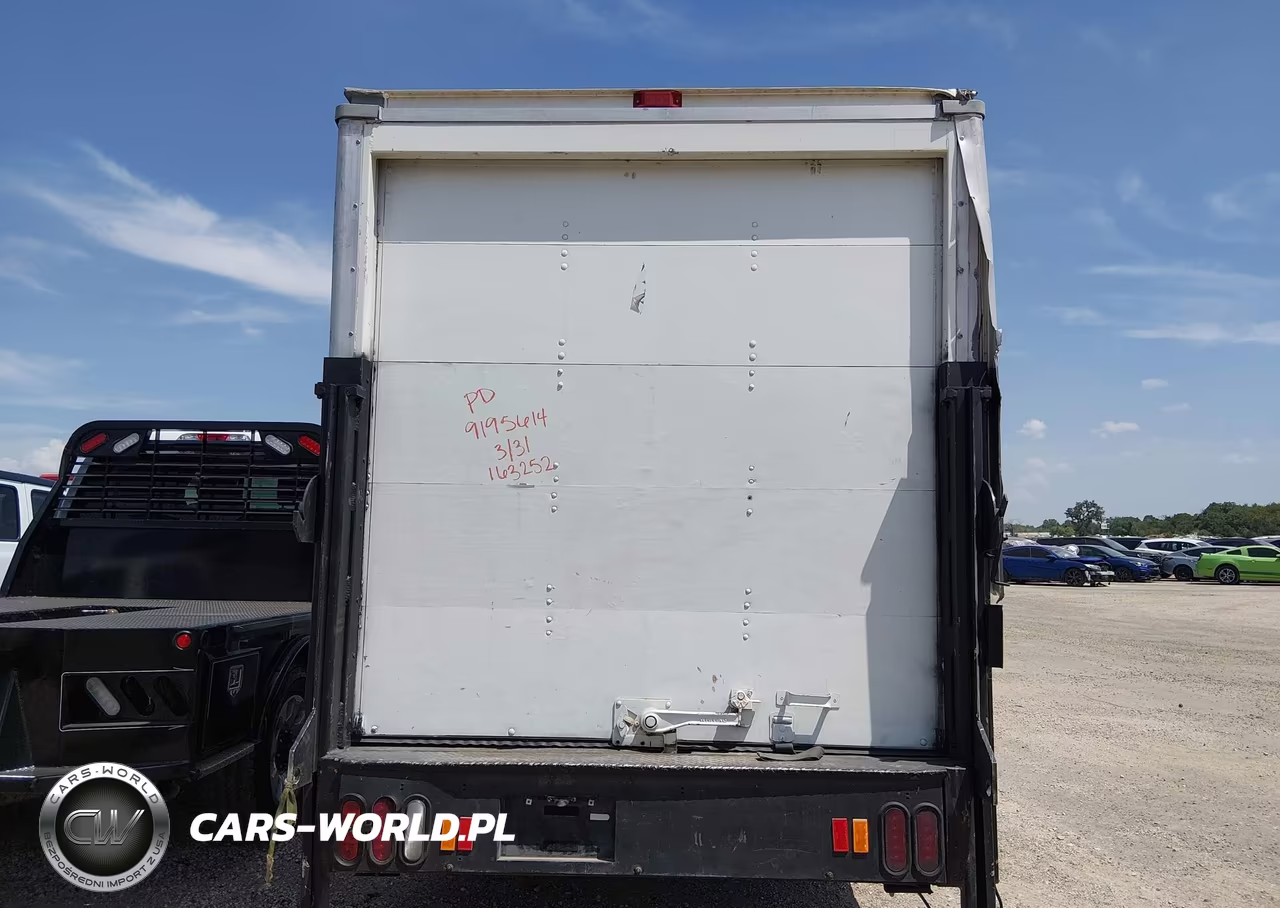 2017 GMC Savana Cutaway Work Van VIN:1GD37RCF8H1163252 - 15
