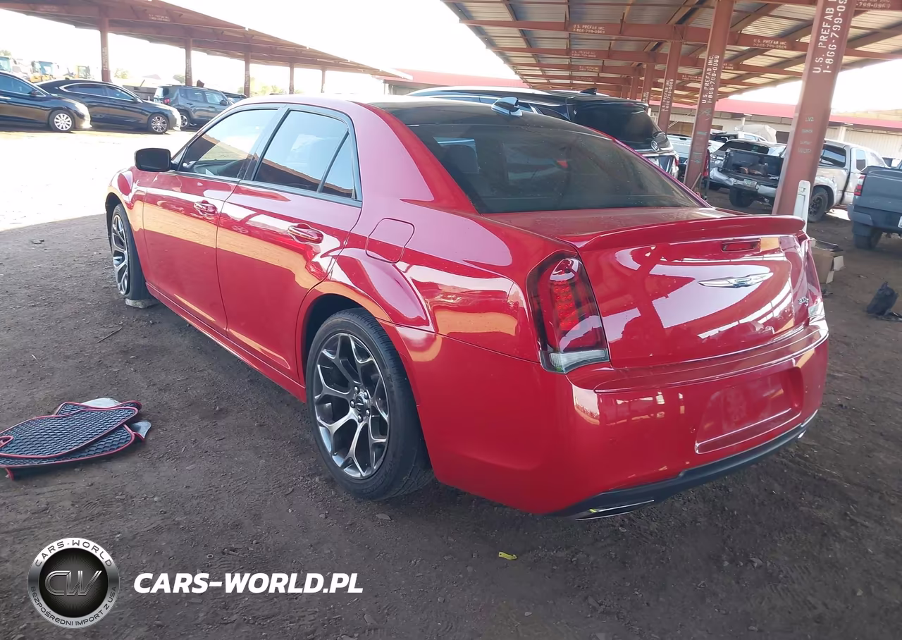 2015 Chrysler 300 300S VIN:2C3CCABT3FH792462 - 3
