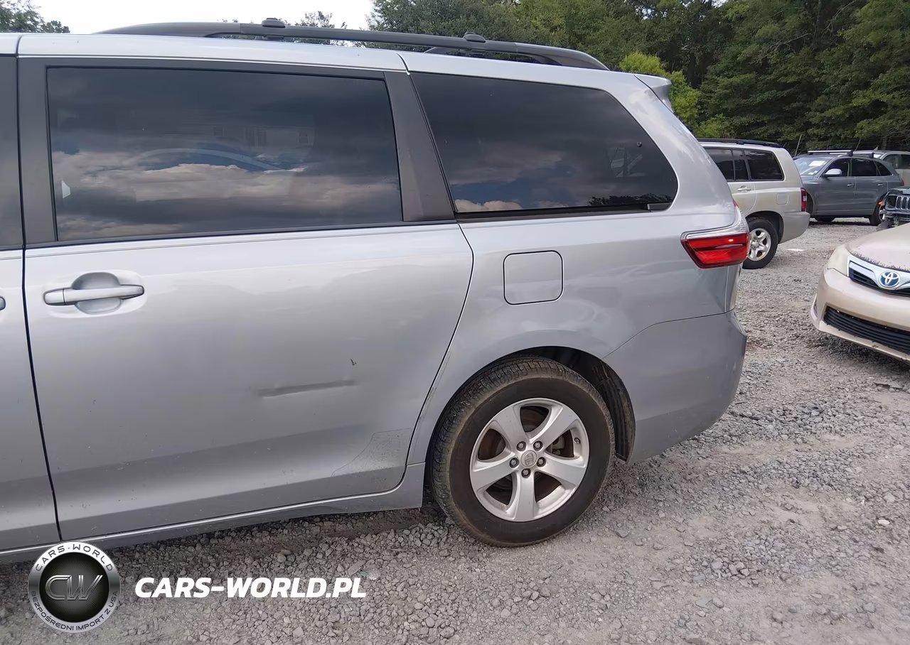 2015 Toyota Sienna Le 8 Passenger VIN:5TDKK3DC0FS629899 - 20