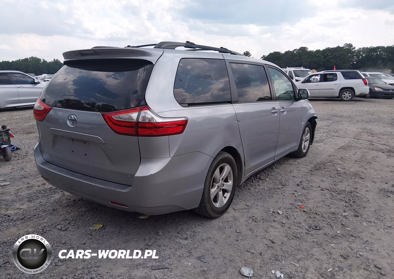 2015 Toyota Sienna Le 8 Passenger VIN:5TDKK3DC0FS629899 - 4