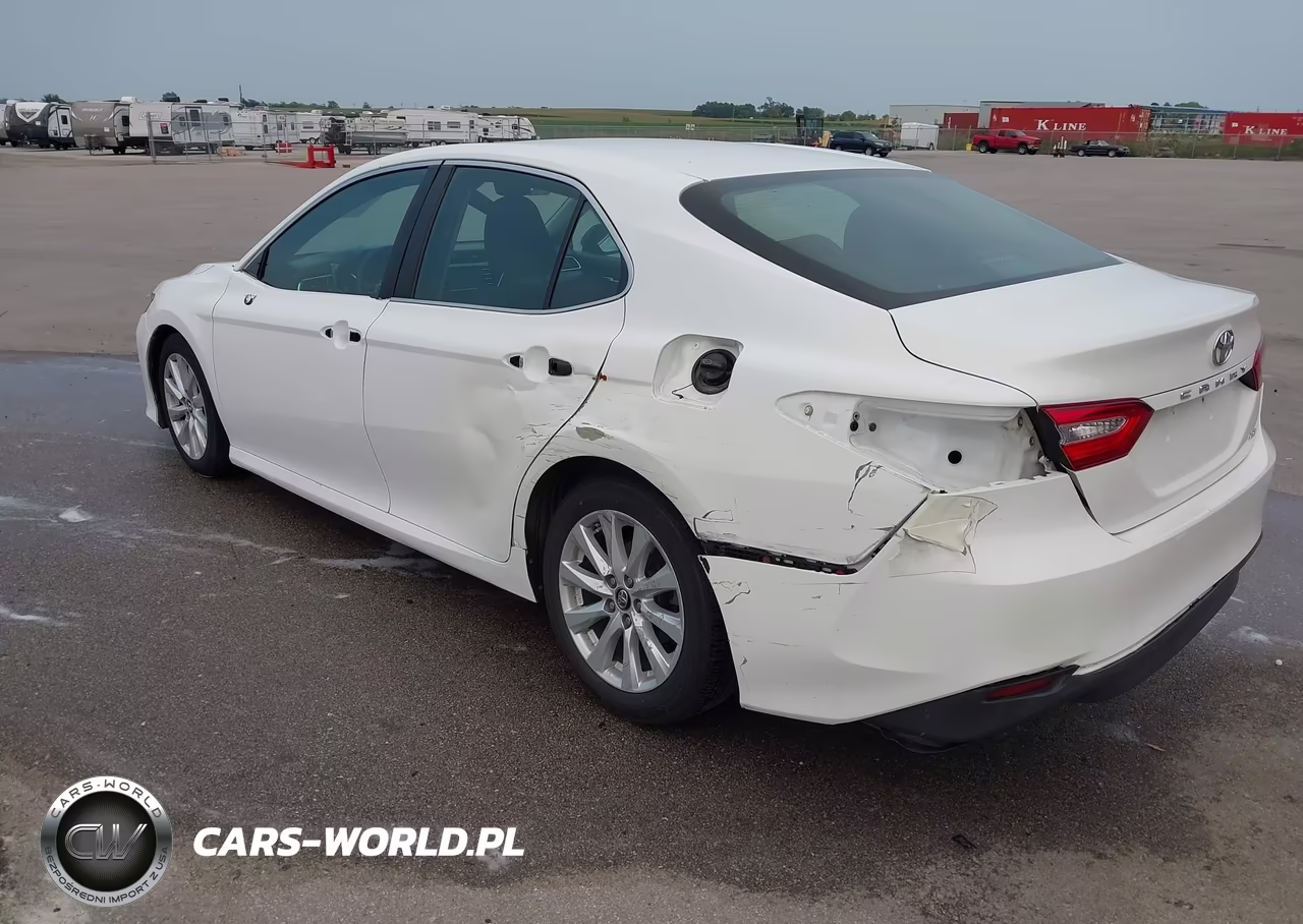2018 Toyota Camry Le VIN:4T1B11HK2JU603474 - 6