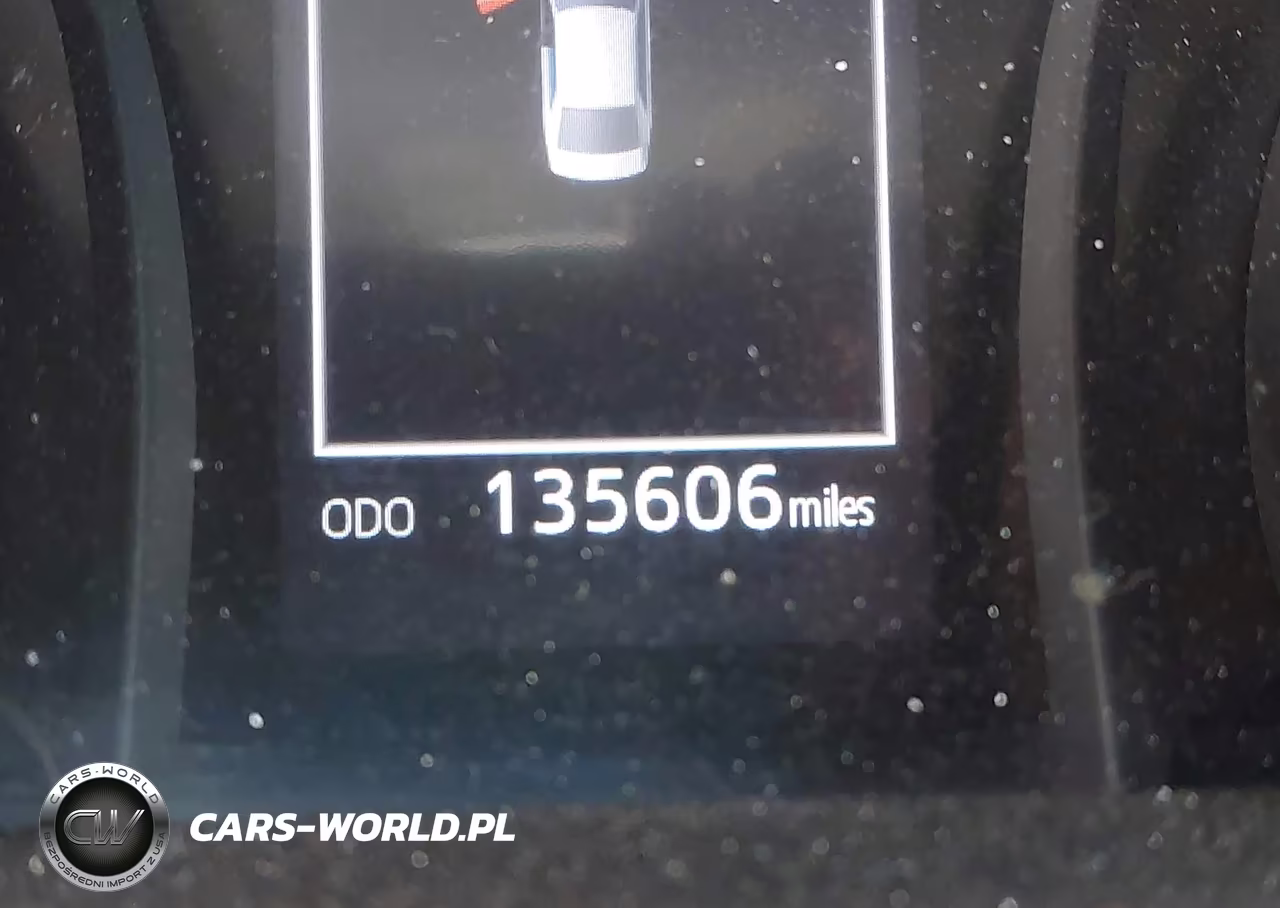 2018 Toyota Camry Le VIN:4T1B11HK2JU603474 - 7