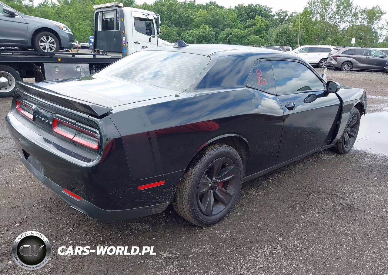 2016 Dodge Challenger Sxt VIN:2C3CDZAGXGH274995 - 4