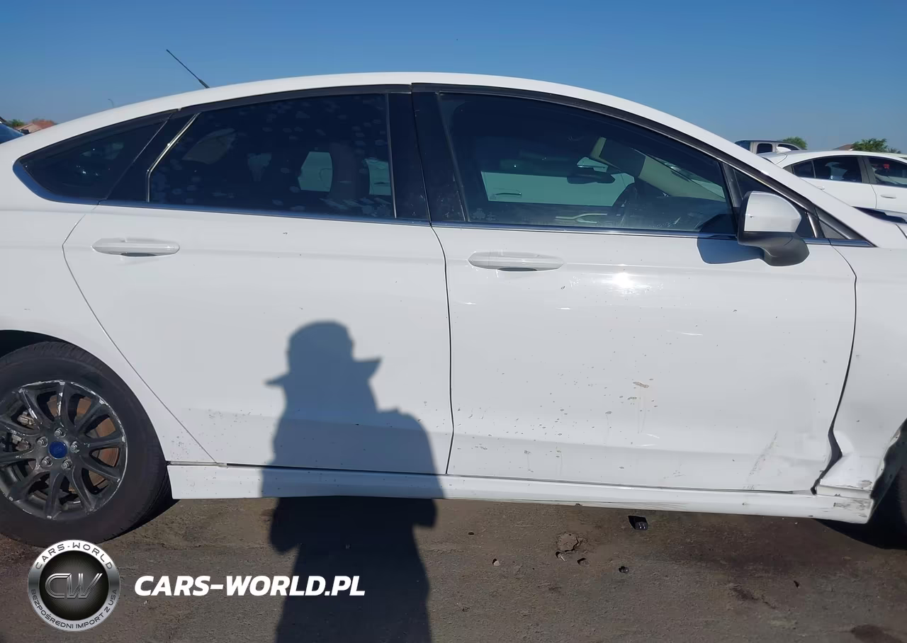 2017 Ford Fusion S VIN:3FA6P0G75HR180375 - 13