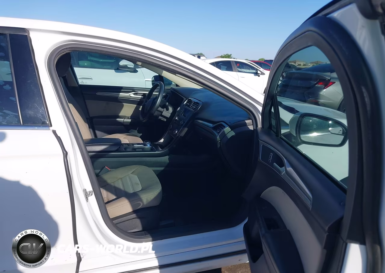 2017 Ford Fusion S VIN:3FA6P0G75HR180375 - 5