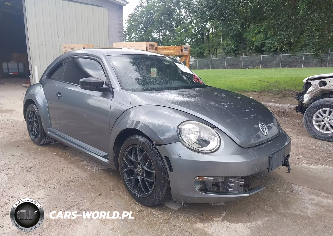 2013 Volkswagen Beetle 2.5L Entry