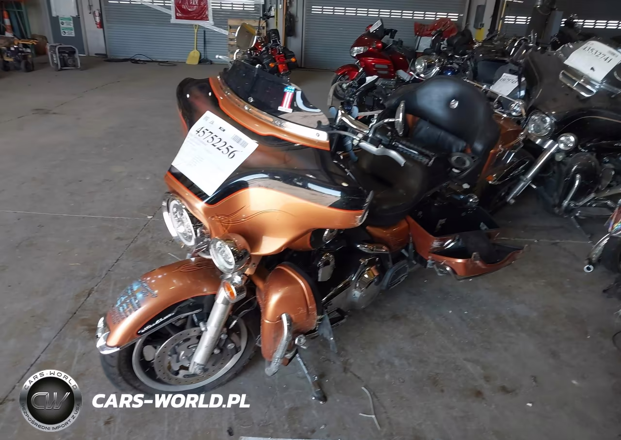2008 Harley-Davidson Flhtcui 105Th Anniversary Edition VIN:1HD1FC4448Y646249 - 2