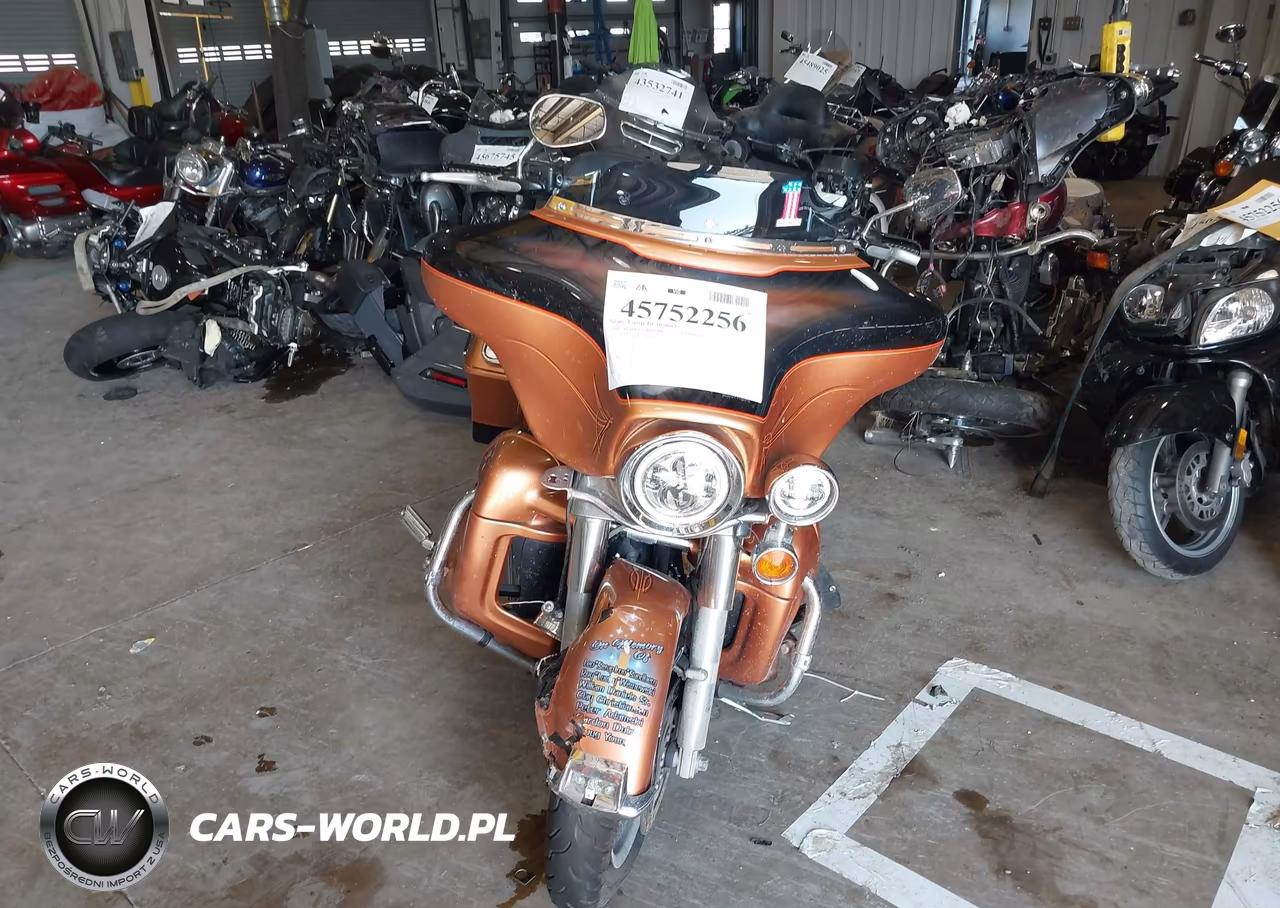 2008 Harley-Davidson Flhtcui 105Th Anniversary Edition VIN:1HD1FC4448Y646249 - 5