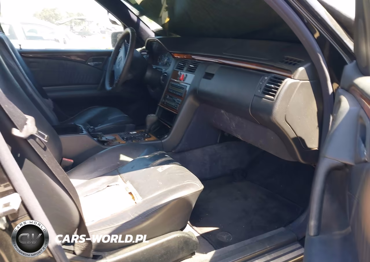 1998 Mercedes-Benz E 320 VIN:WDBJF65F0WA543594 - 5