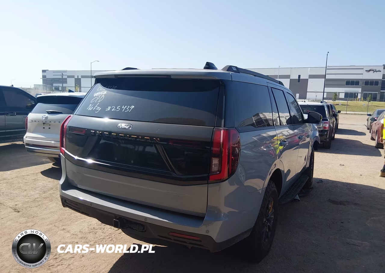 2026 Ford Expedition Tremor VIN:1FMJU1RG2TEA04312 - 4