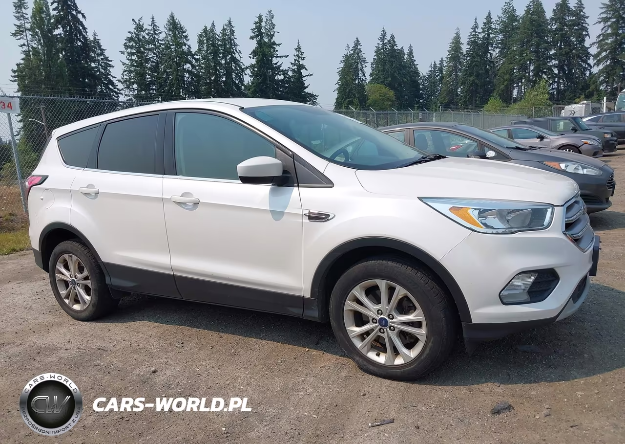 2017 Ford Escape Se VIN:1FMCU9GD4HUC51747 - 14
