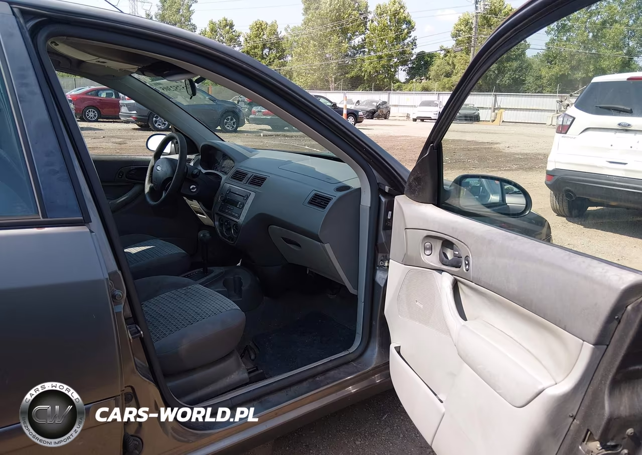 2005 Ford Focus Zx4 VIN:1FAFP34N95W272666 - 5