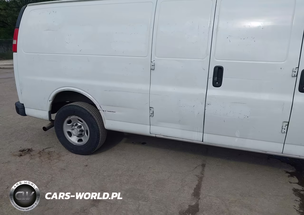 2017 Chevrolet Express 2500 Work Van VIN:1GCWGBFF0H1217650 - 17