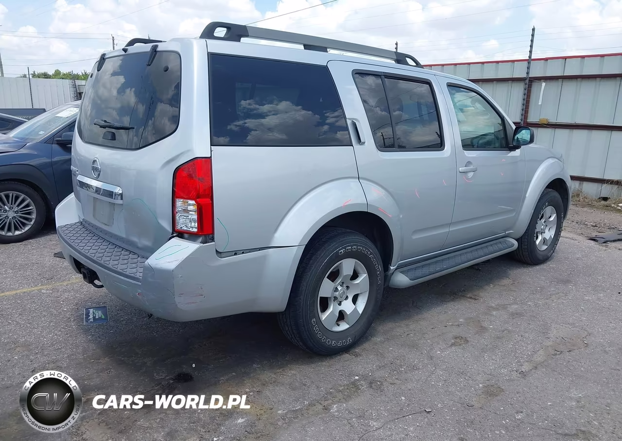 2011 Nissan Pathfinder S VIN:5N1AR1NBXBC634018 - 4