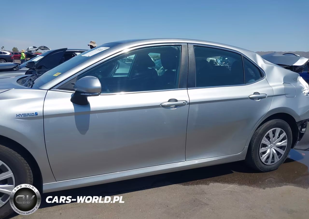2020 Toyota Camry Le Hybrid VIN:4T1L31AK0LU530942 - 14