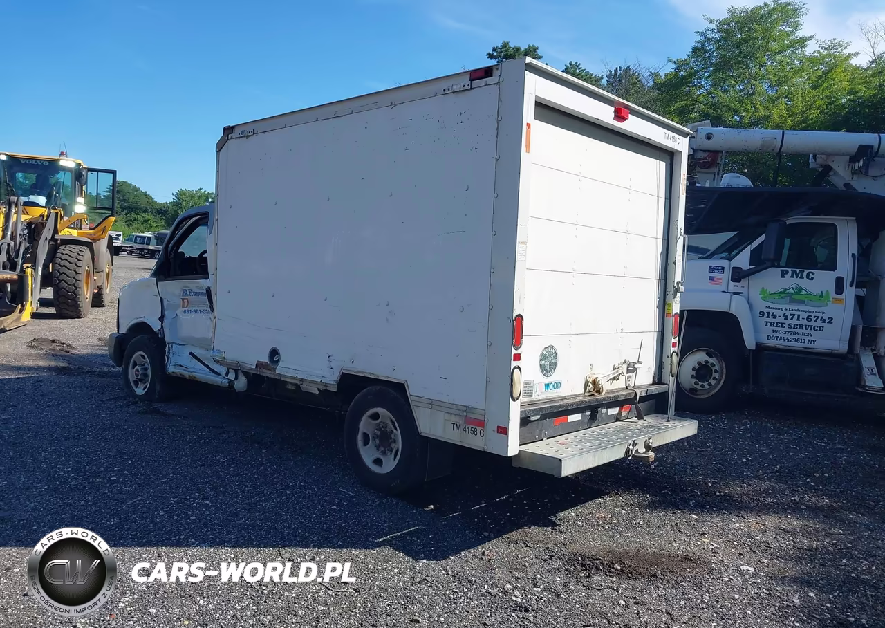2009 GMC Savana Cutaway Work Van VIN:1GDGG31C991900158 - 3