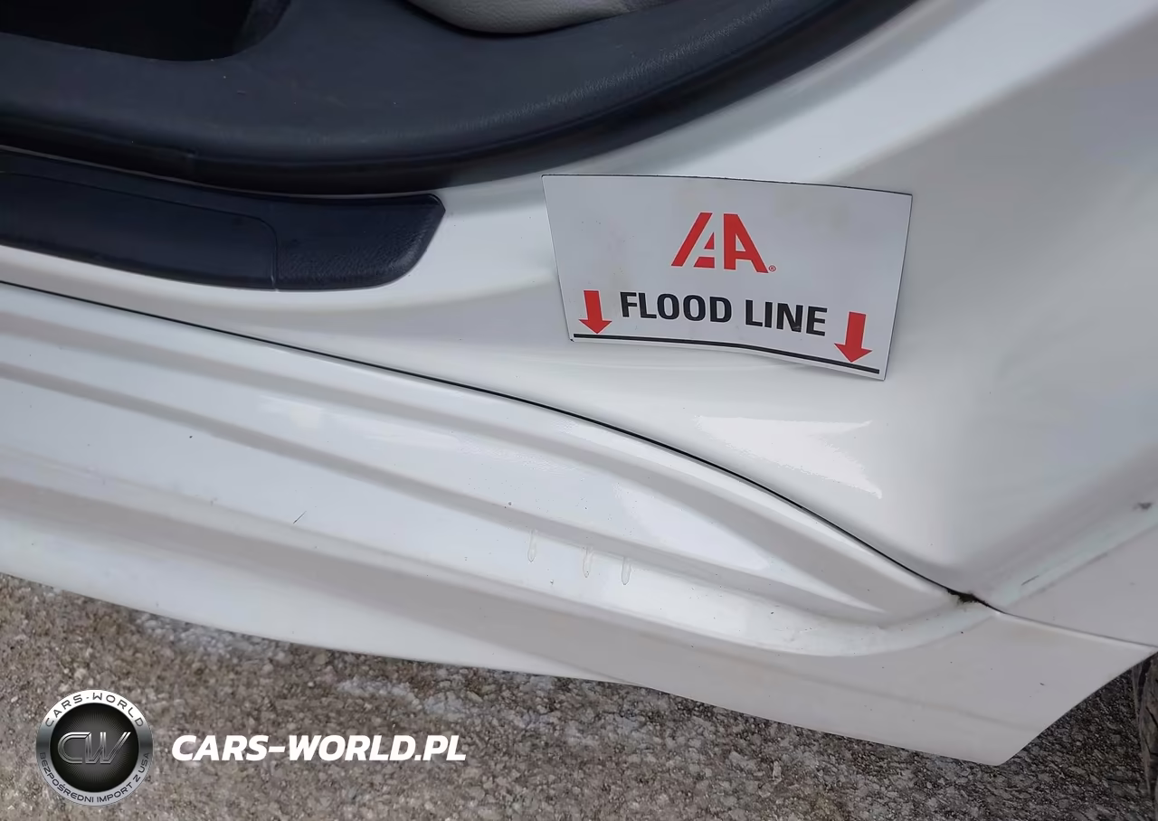 2020 Toyota Camry Se VIN:4T1G11AKXLU345000 - 6