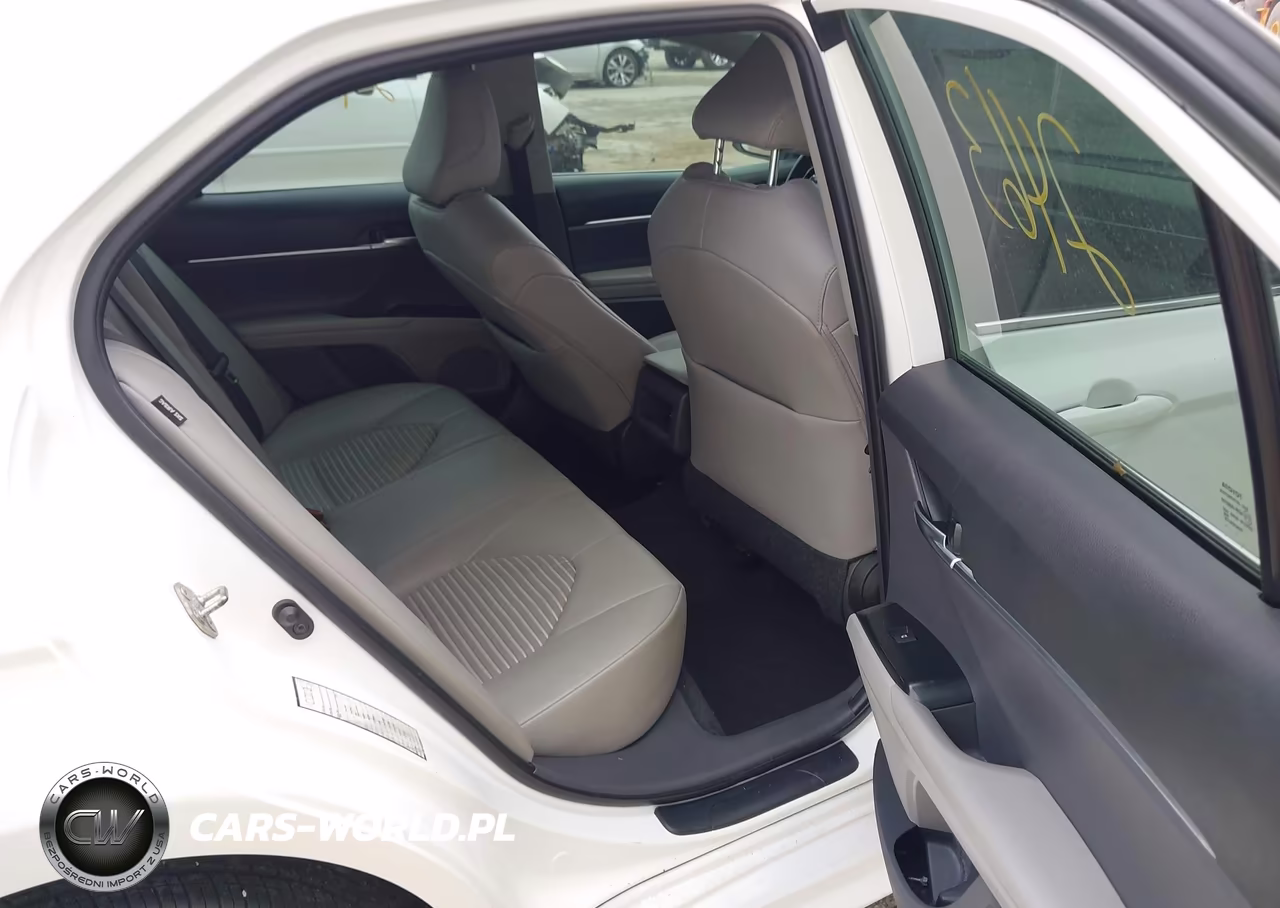 2020 Toyota Camry Se VIN:4T1G11AKXLU345000 - 8