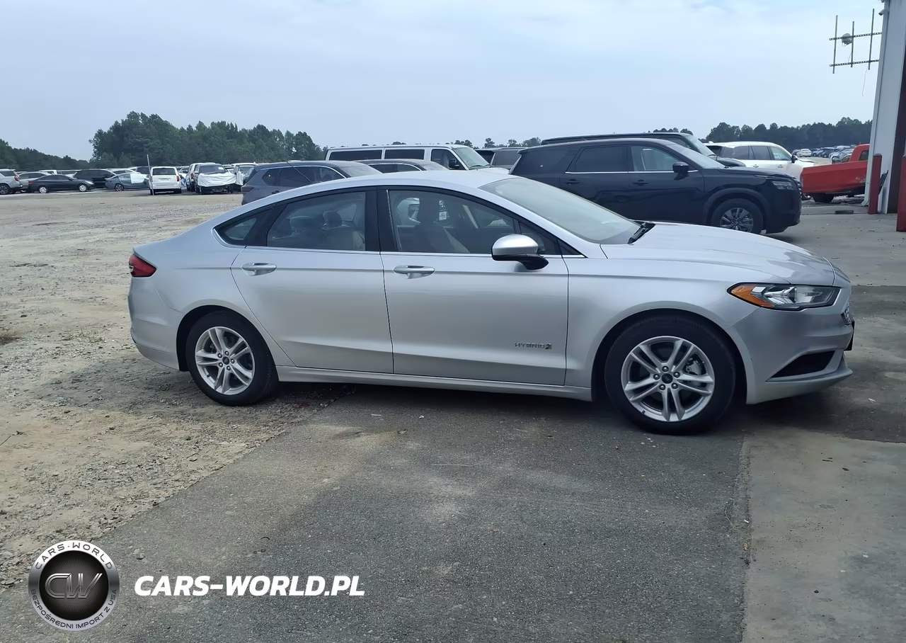 2018 Ford Fusion Hybrid S VIN:3FA6P0UU8JR271463 - 13