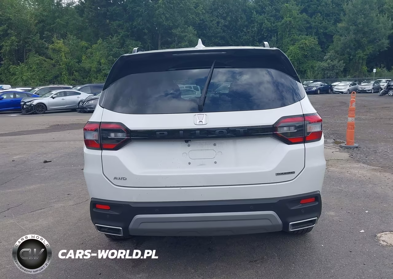2025 Honda Pilot Touring VIN:5FNYG1H76SB002488 - 15