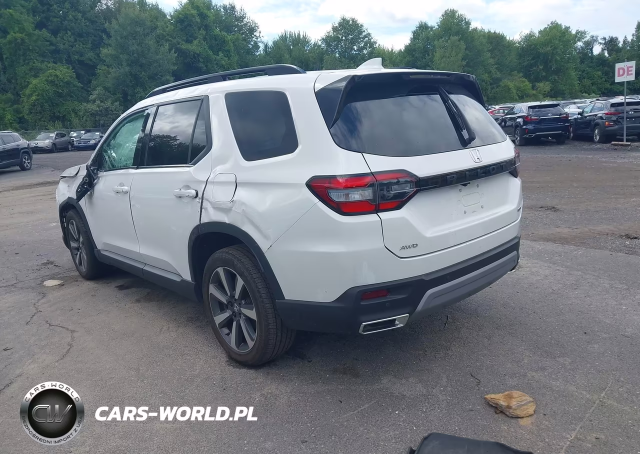 2025 Honda Pilot Touring VIN:5FNYG1H76SB002488 - 3