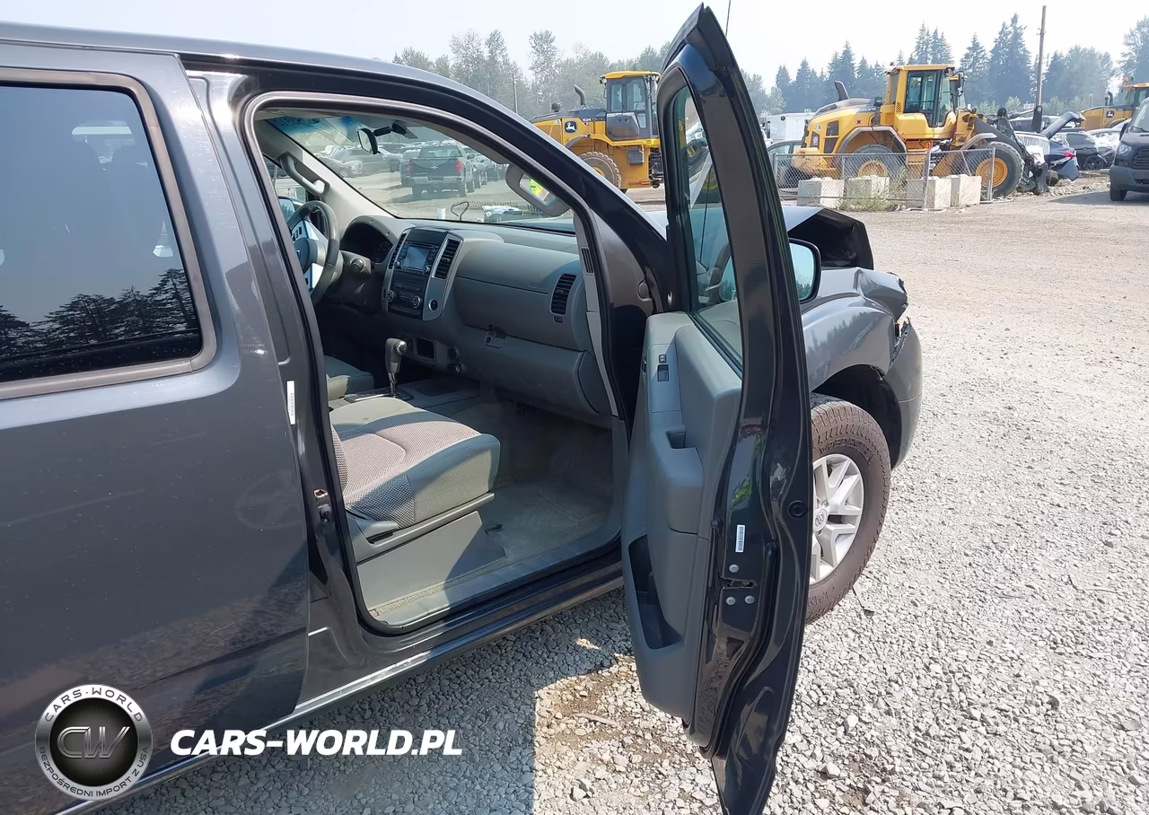 2015 Nissan Frontier Pro-4X-S-Sl-Sv VIN:1N6AD0EV5FN744909 - 5