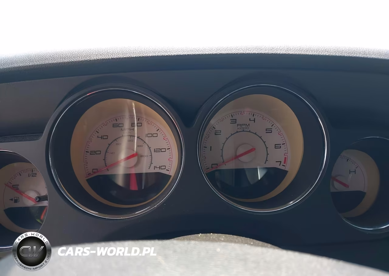 2013 Dodge Challenger Rallye Redline VIN:2C3CDYAGXDH579032 - 7