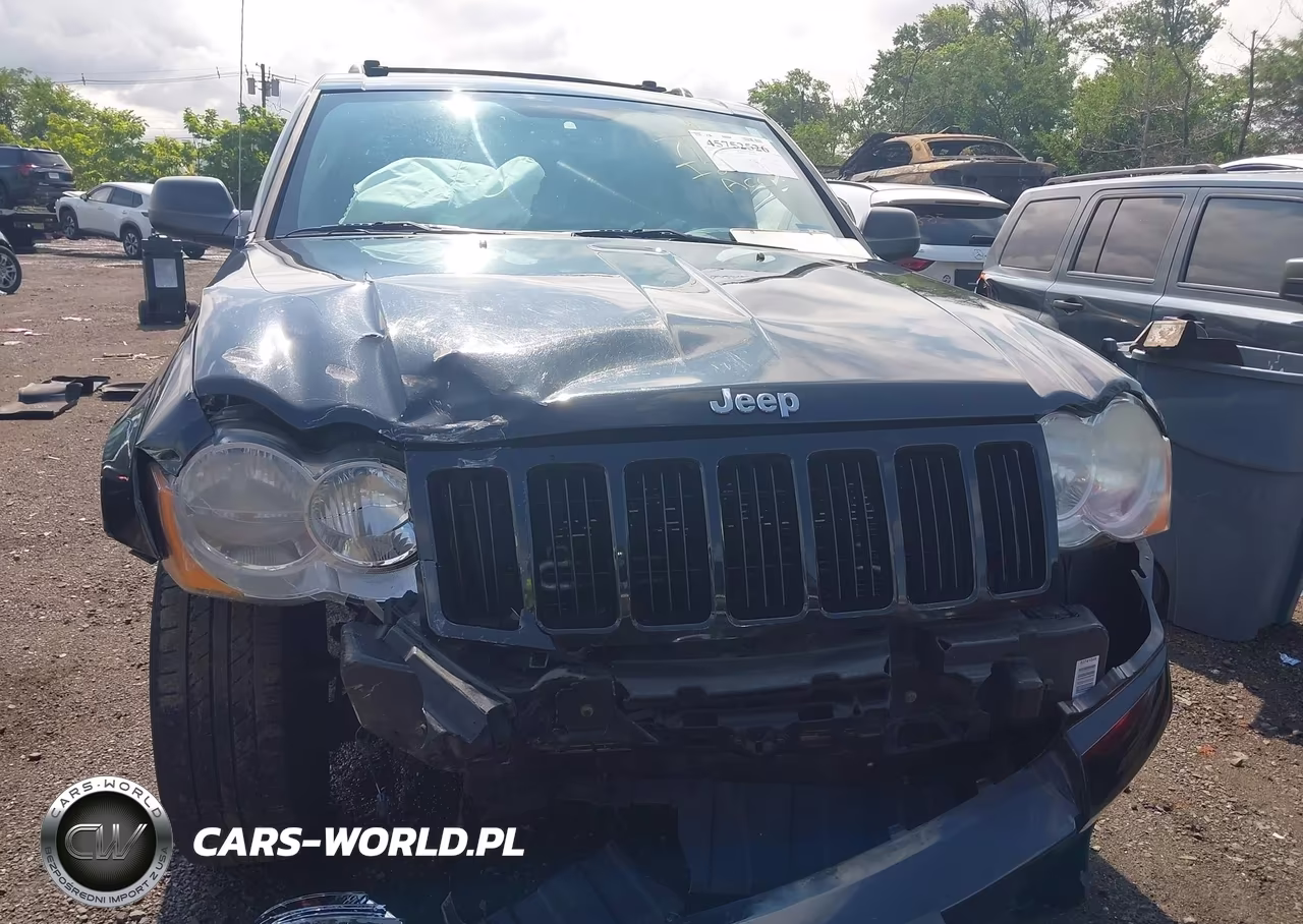 2010 Jeep Grand Cherokee Laredo VIN:1J4PR4GK8AC137801 - 12