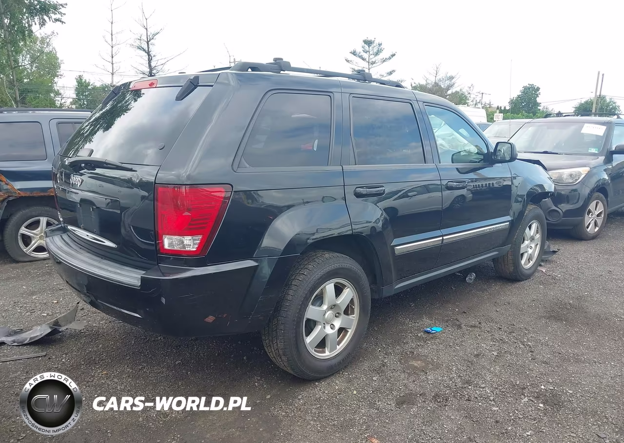 2010 Jeep Grand Cherokee Laredo VIN:1J4PR4GK8AC137801 - 4