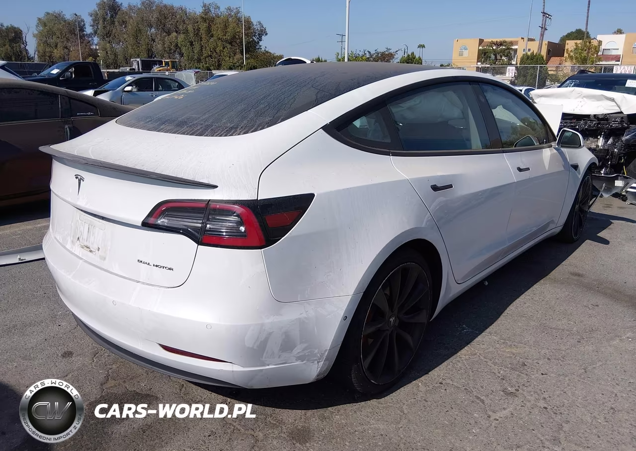 2018 Tesla Model 3 Long Range-Performance VIN:5YJ3E1EB6JF072757 - 4
