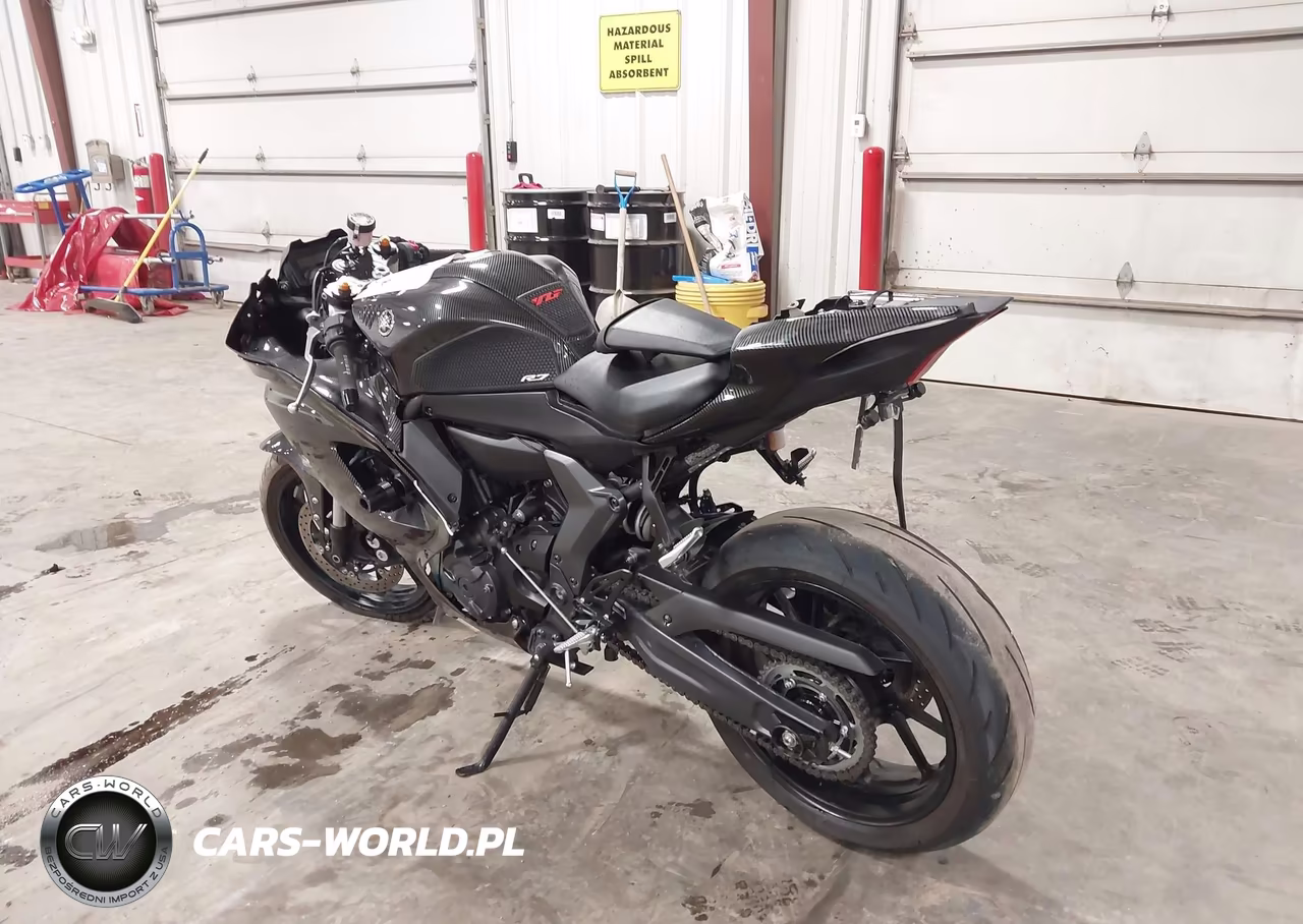 2024 Yamaha Yzfr7 VIN:JYARM38E2RA010724 - 3