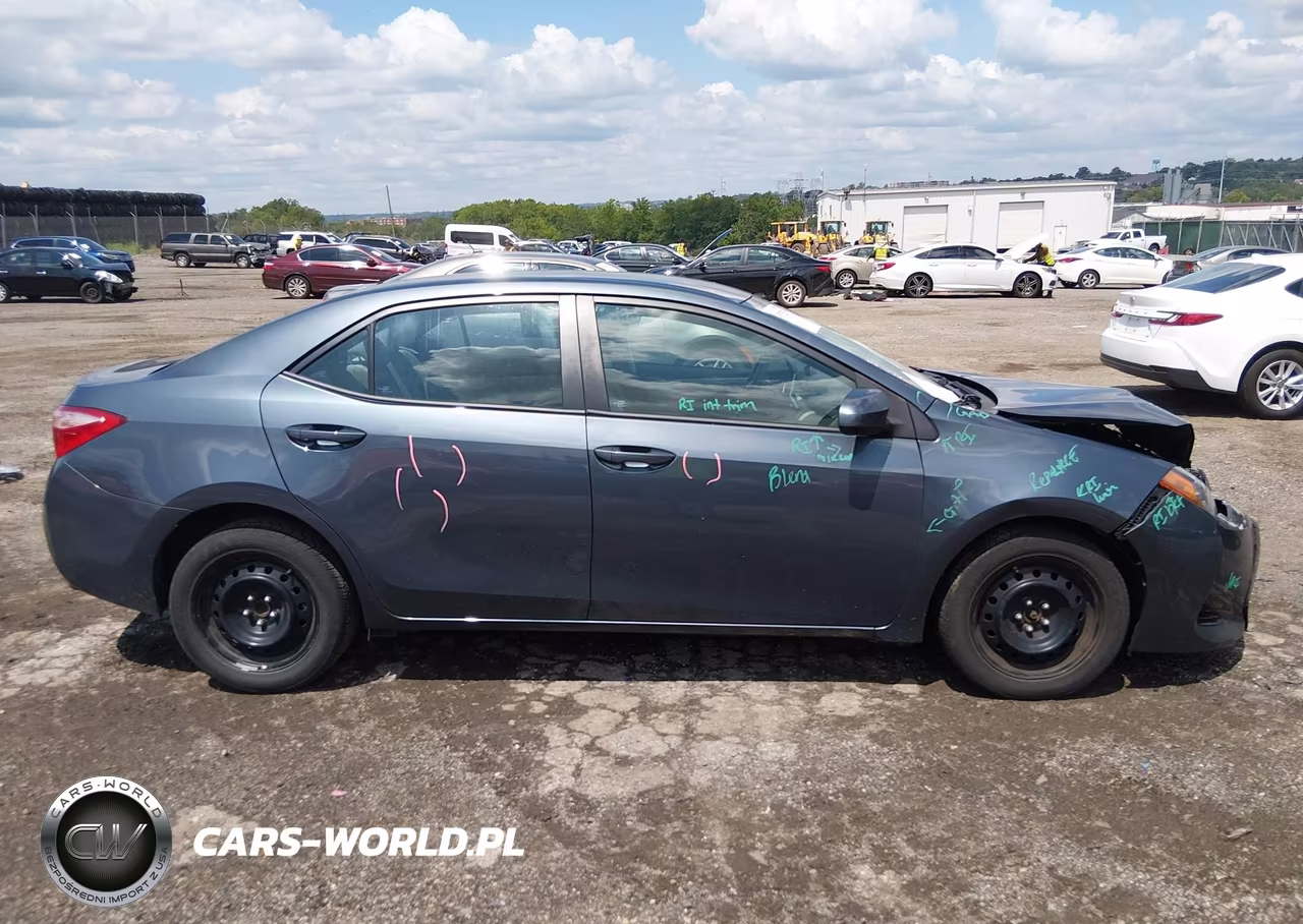 2017 Toyota Corolla Le VIN:2T1BURHE2HC769358 - 13