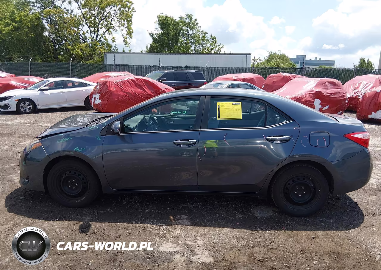 2017 Toyota Corolla Le VIN:2T1BURHE2HC769358 - 14