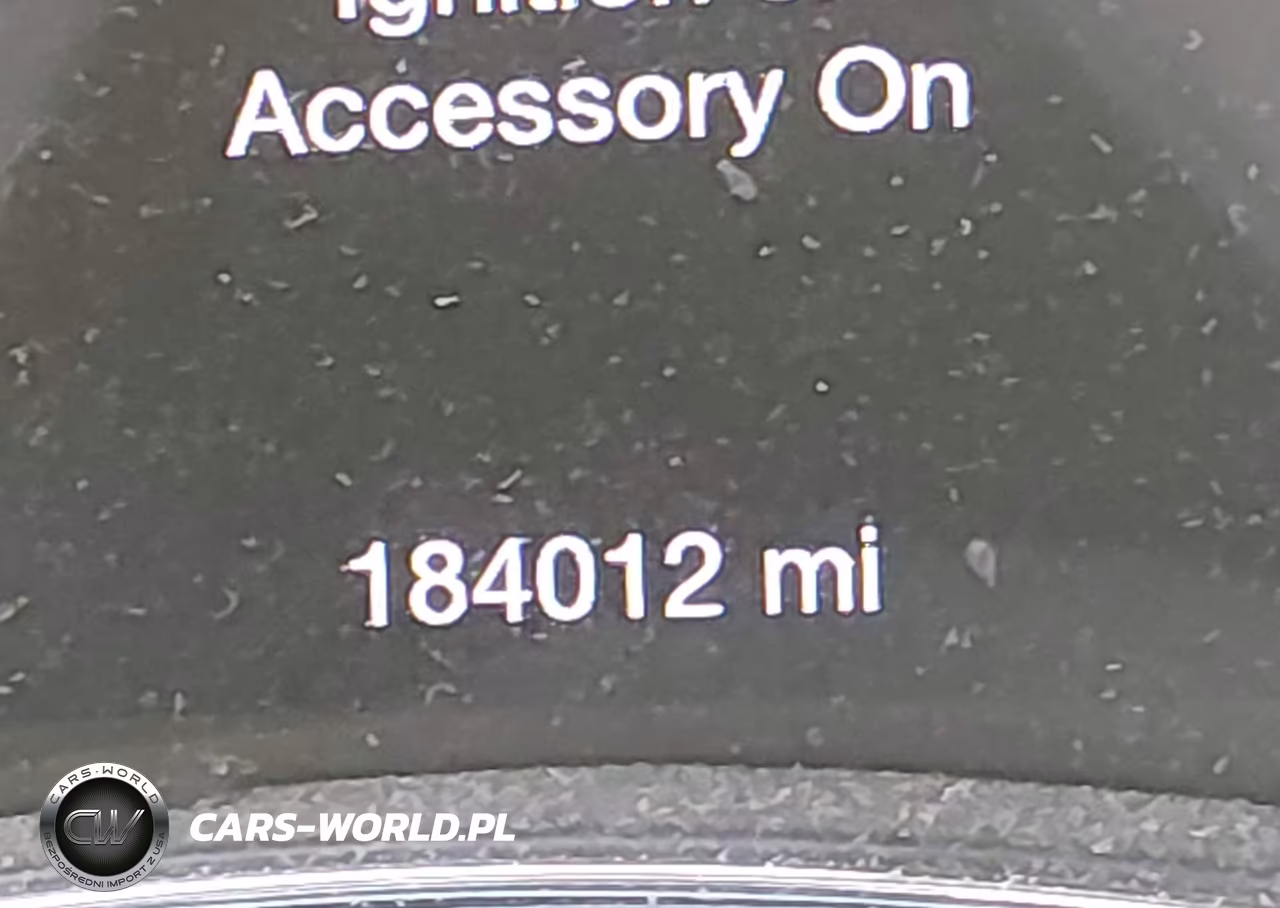 2018 Jeep Grand Cherokee Overland 4X4 VIN:1C4RJFCG3JC341876 - 16