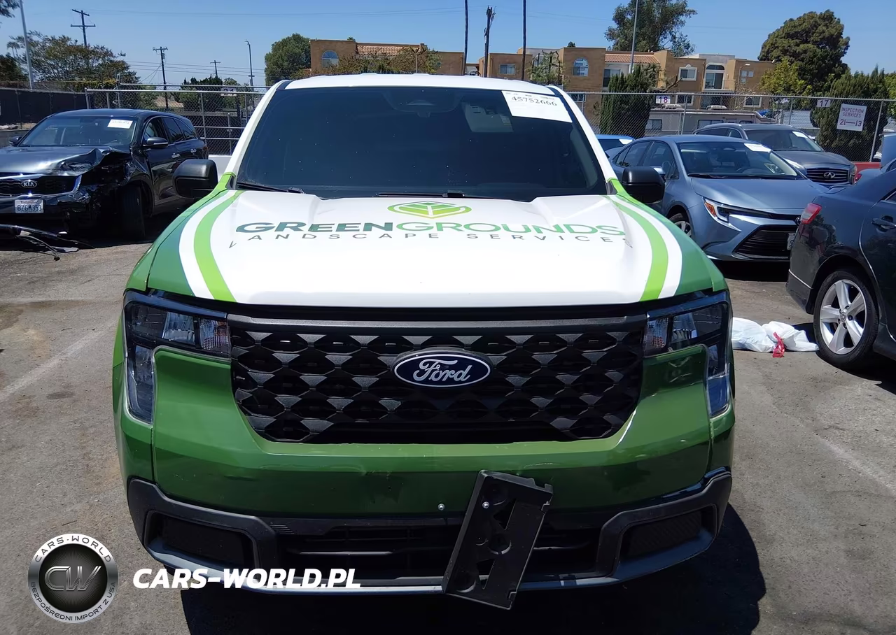2025 Ford Maverick Xlt VIN:3FTTW8JA7SRB18485 - 12